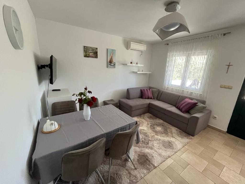 Ferienhaus Nature Kaštela